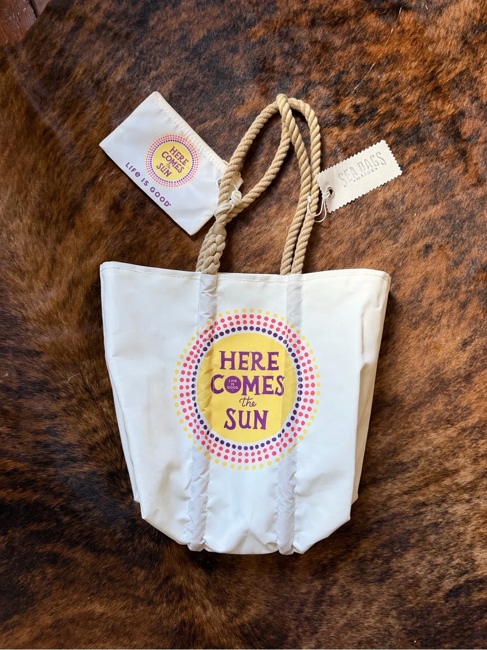 Life Is Good White Canvas 'Here Comes the Sun' Tote with Rope Handles